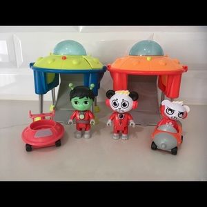 Ryan's world spaceship toys